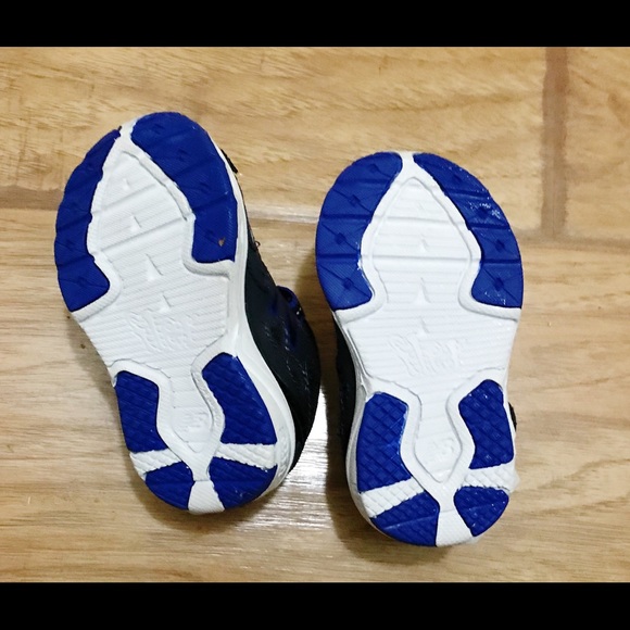 🆕Baby New Balance Black & Blue NB Size 3 NWOT - Picture 2 of 5